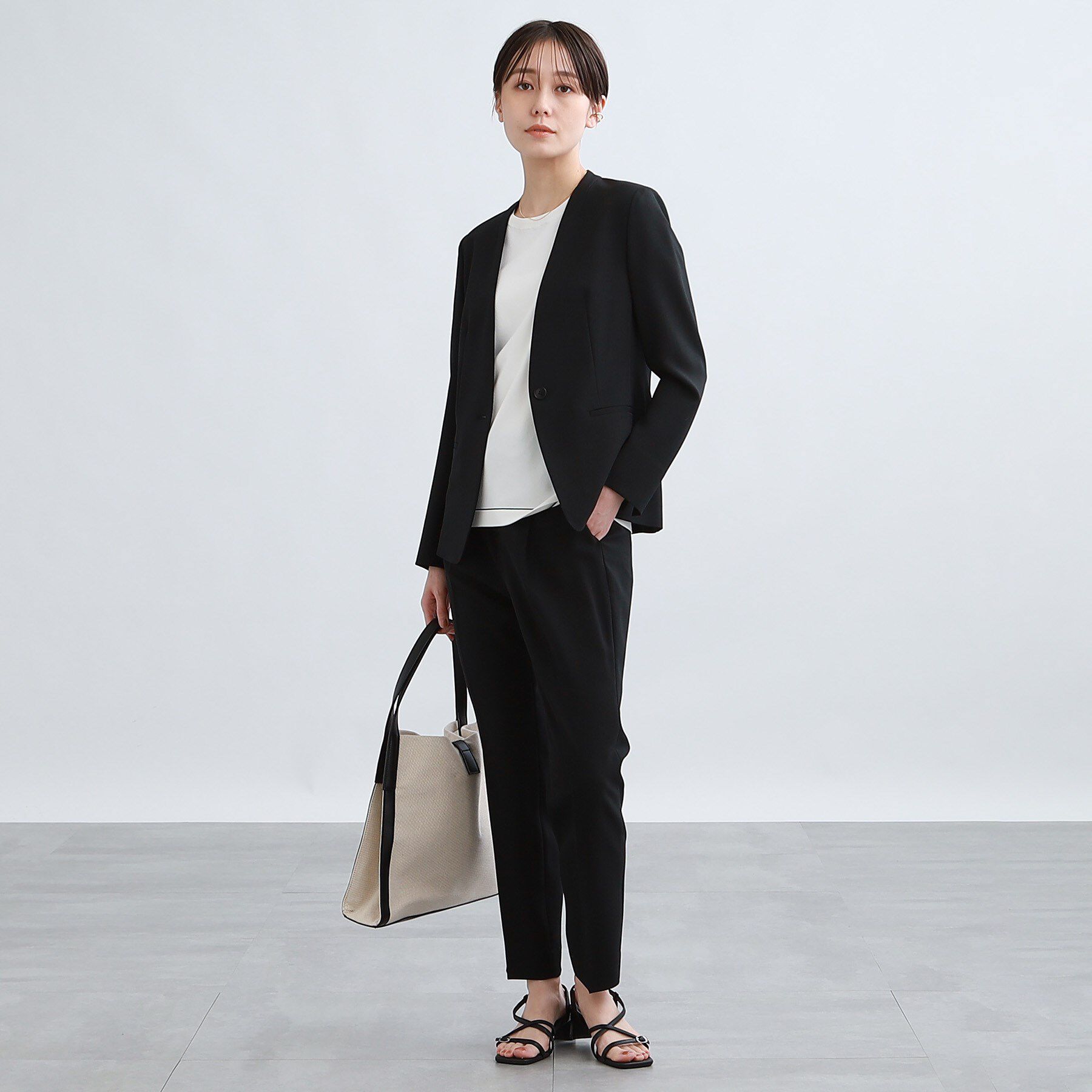 INDIVI「【定番スーツ／UVケア／洗える】ウール調タックテーパードパンツ」|スーツ|