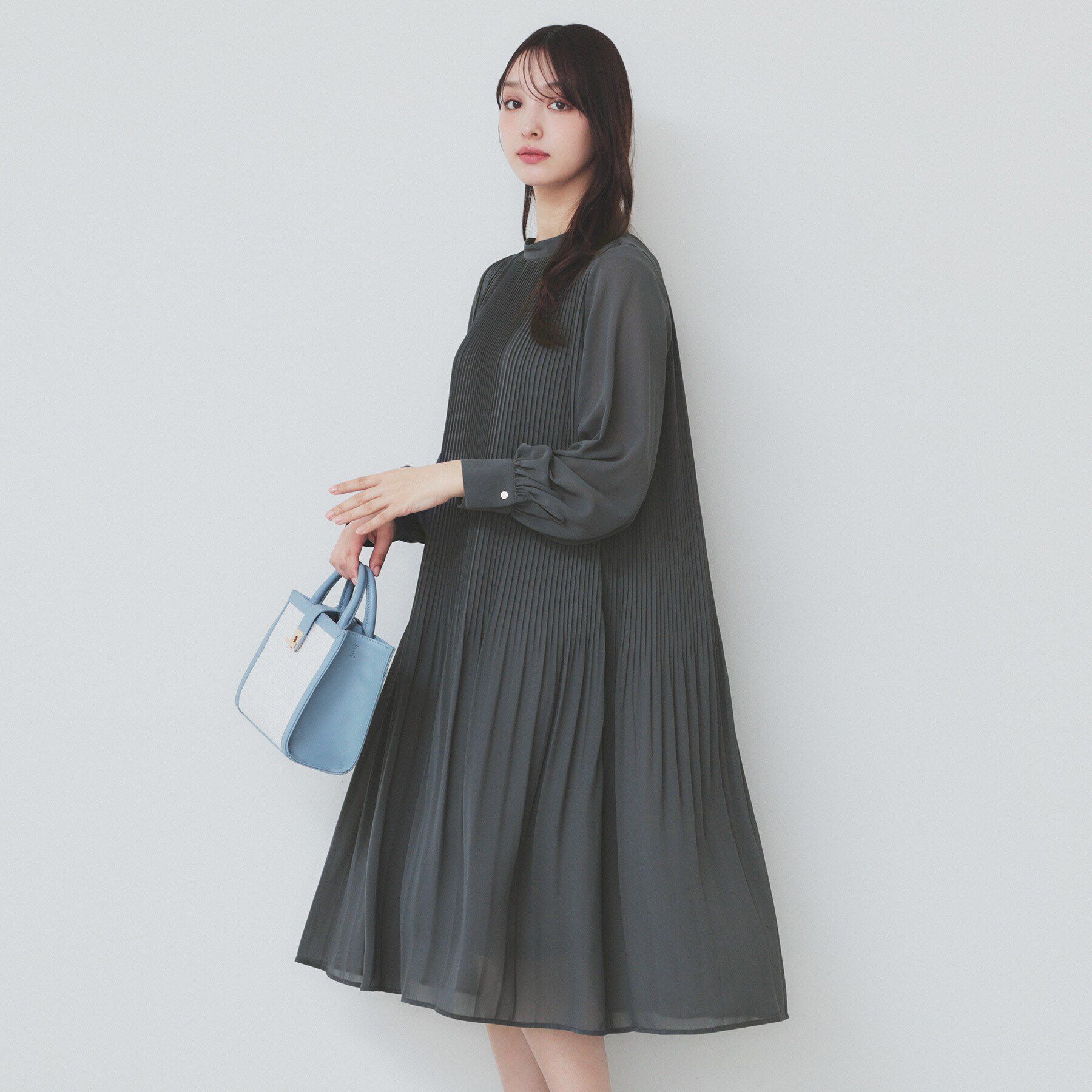 index「ベルト付きプリーツフレアワンピース【洗濯機洗い可/防シワ】」|ワンピース|