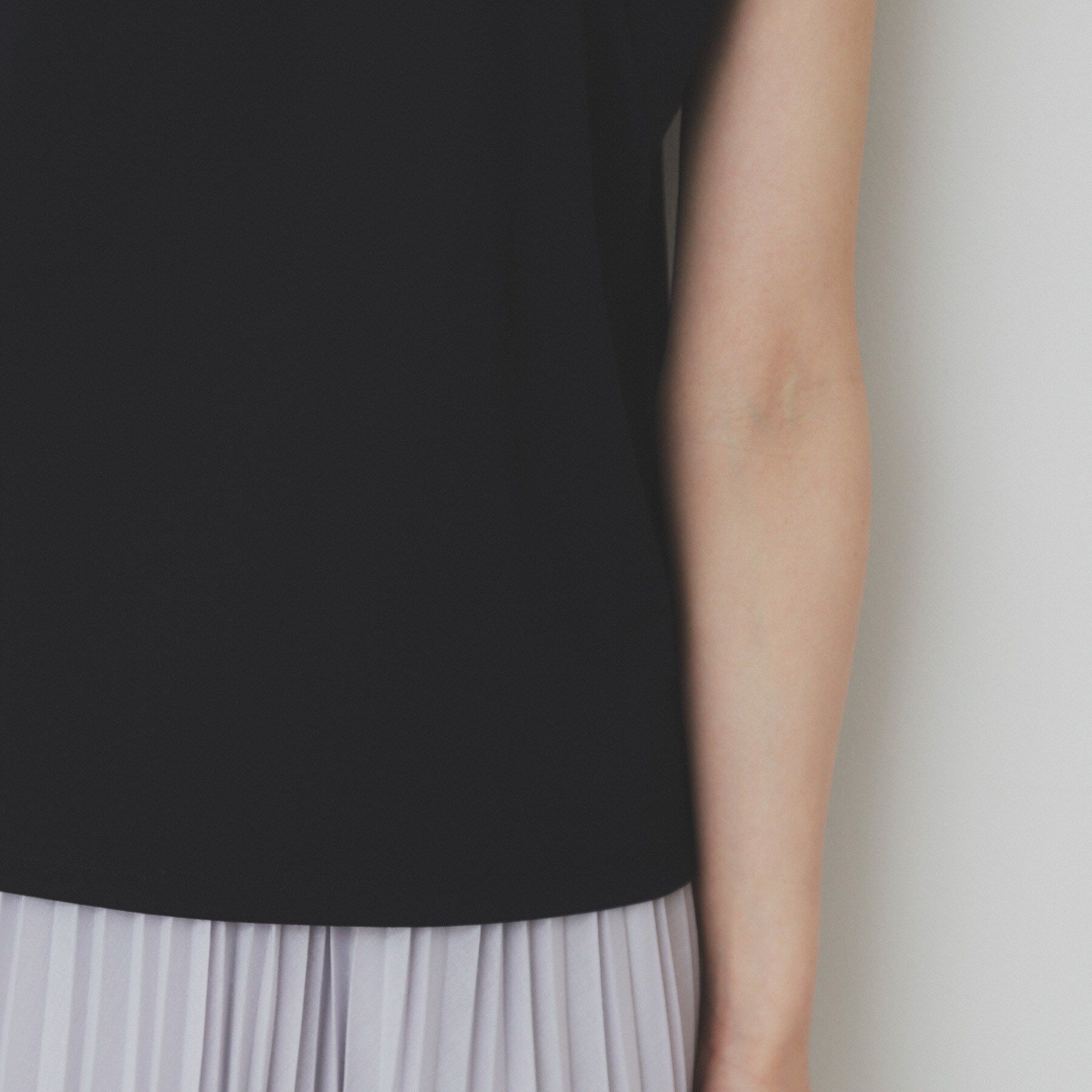 index「アシメリボンフレンチトップス【接触冷感/UVケア/洗濯機洗い可】」|Tシャツ・カットソー|