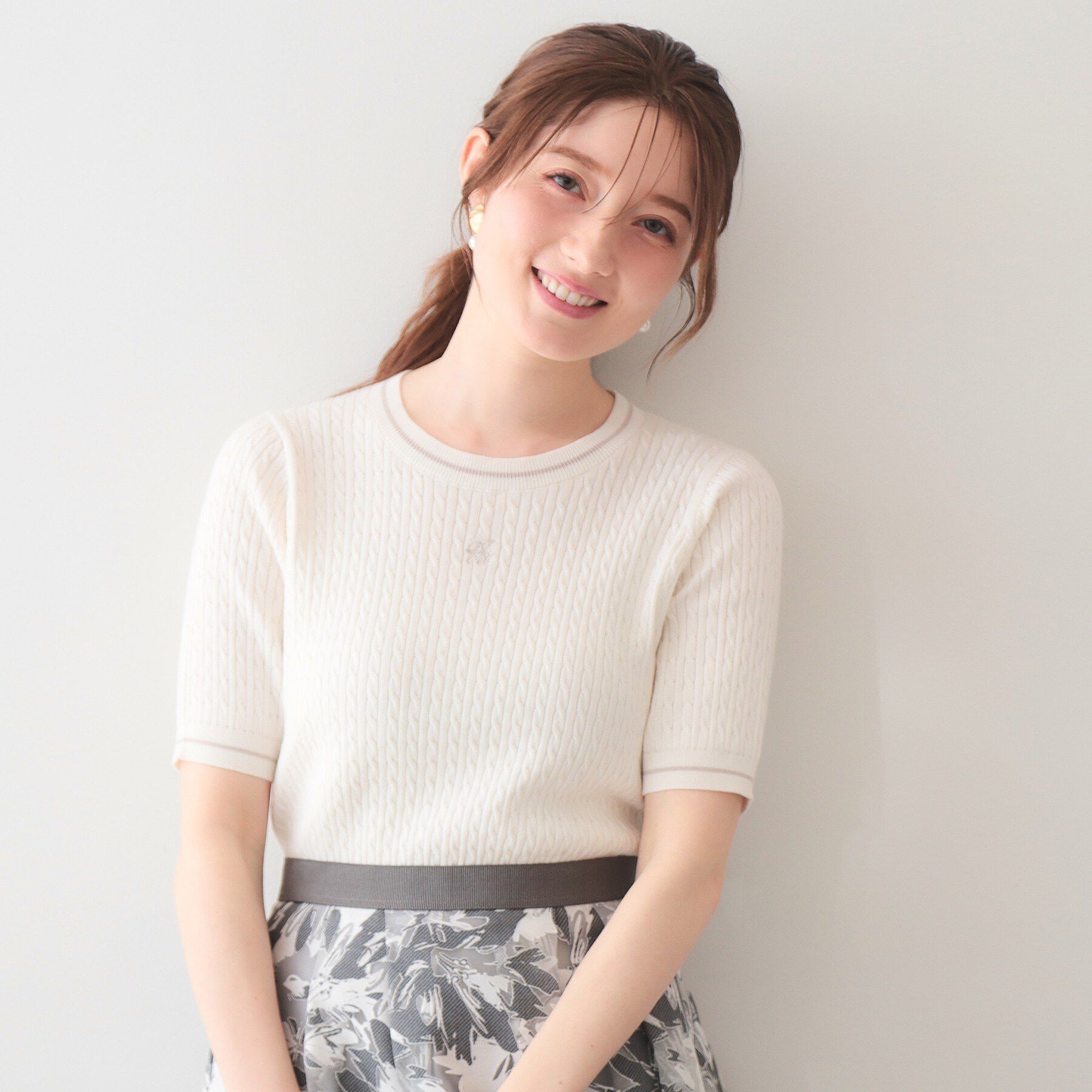 index「オーガニックコットン バイカラーケーブルニット【洗濯機OK/UVケア】《6col》」|ニット・セーター|オフホワイト(003