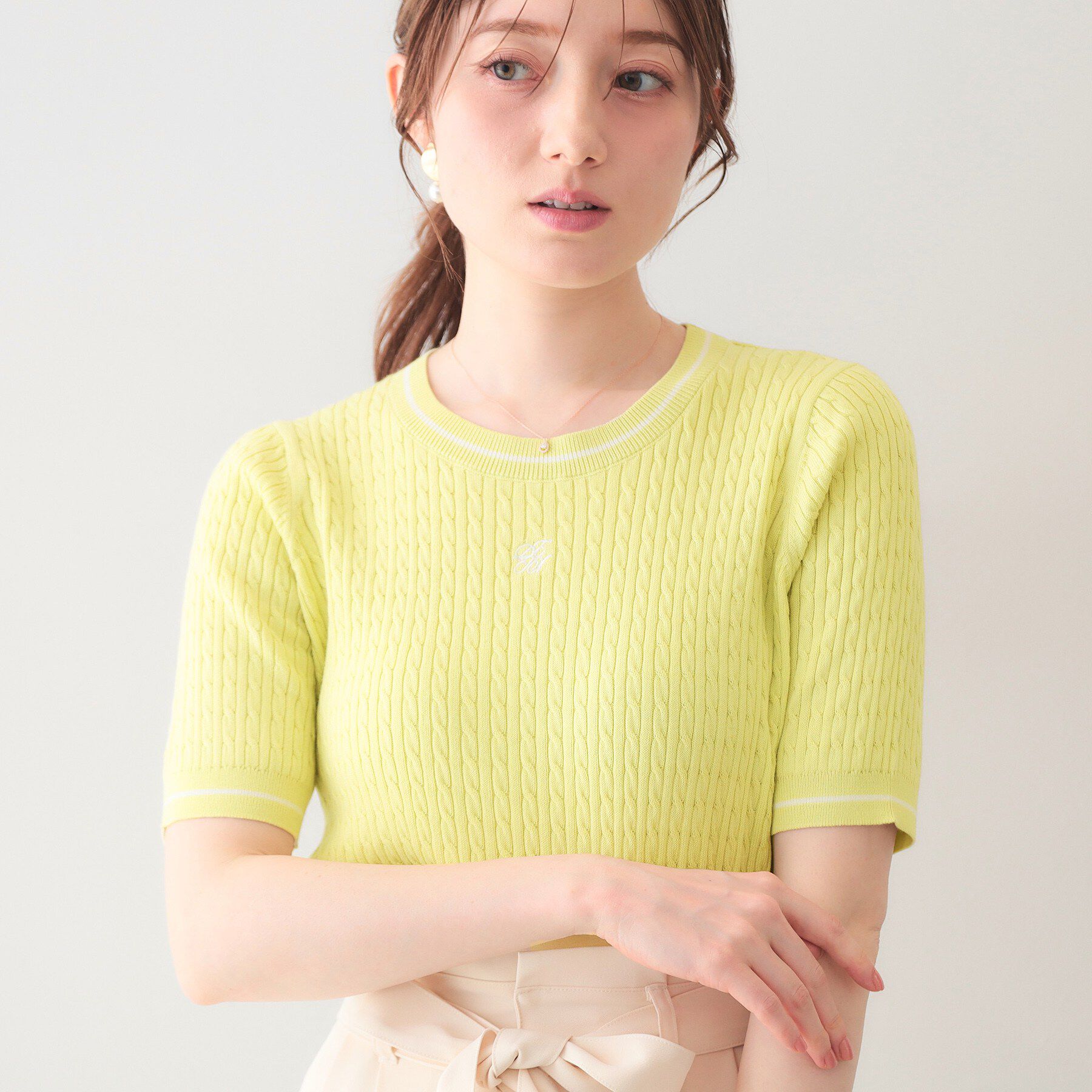 index「オーガニックコットン バイカラーケーブルニット【洗濯機OK/UVケア】《6col》」|ニット・セーター|ライトグリーン(82