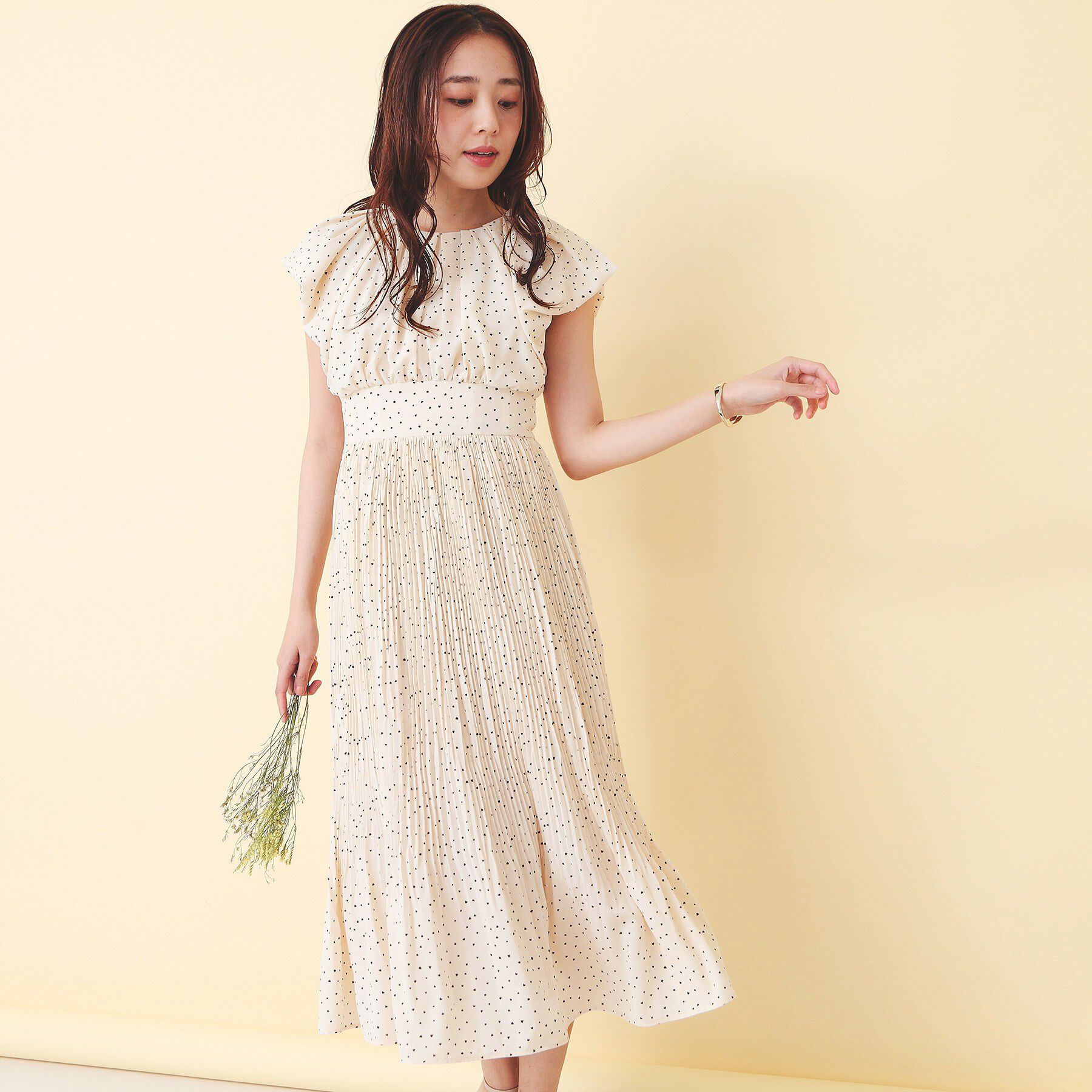 index「ハートドットバルーンスリーブワンピース【洗濯機OK／イージーアイロン】」|ワンピース|