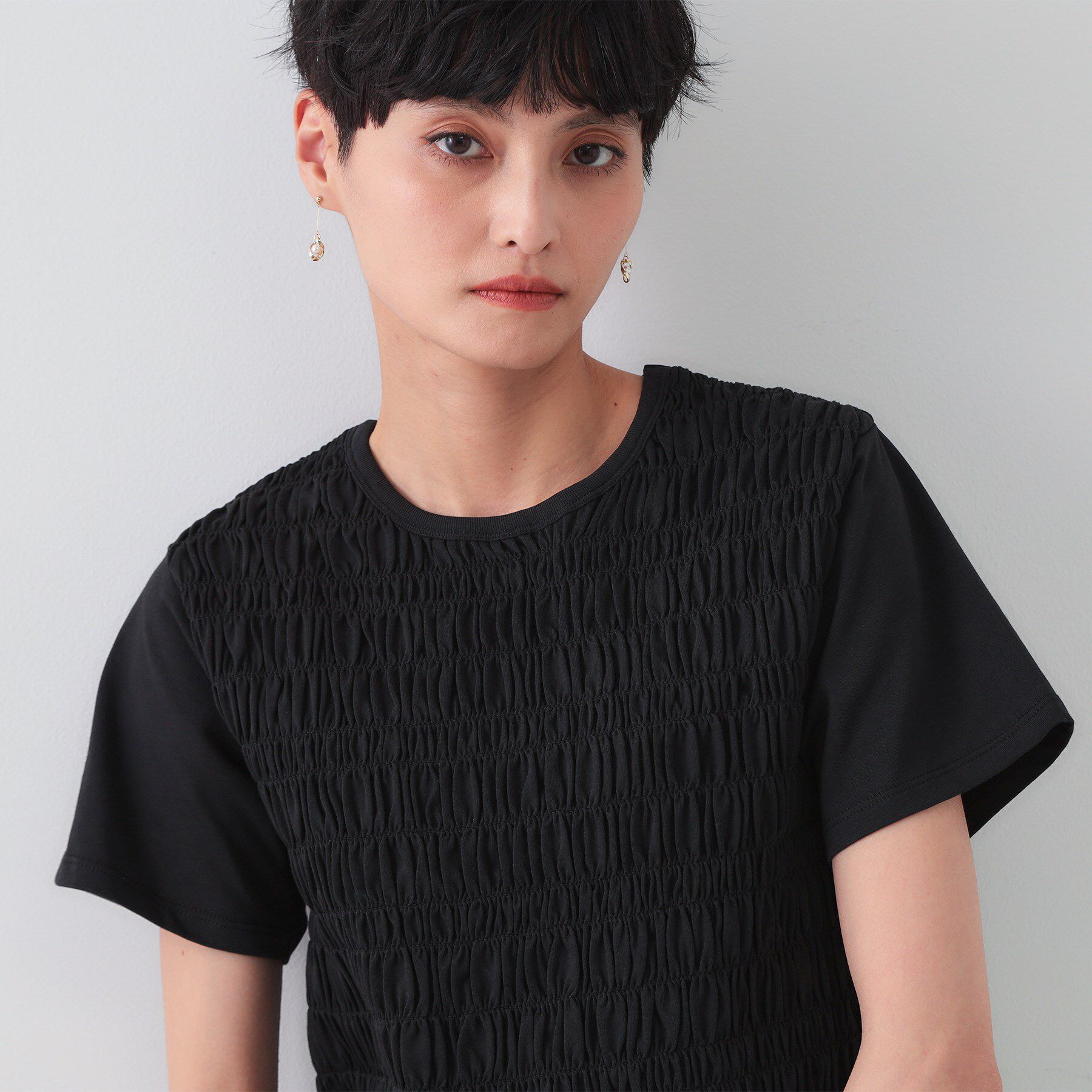 OPAQUE.CLIP「シャーリングショートTシャツ【洗濯機洗い可】」|Tシャツ・カットソー|