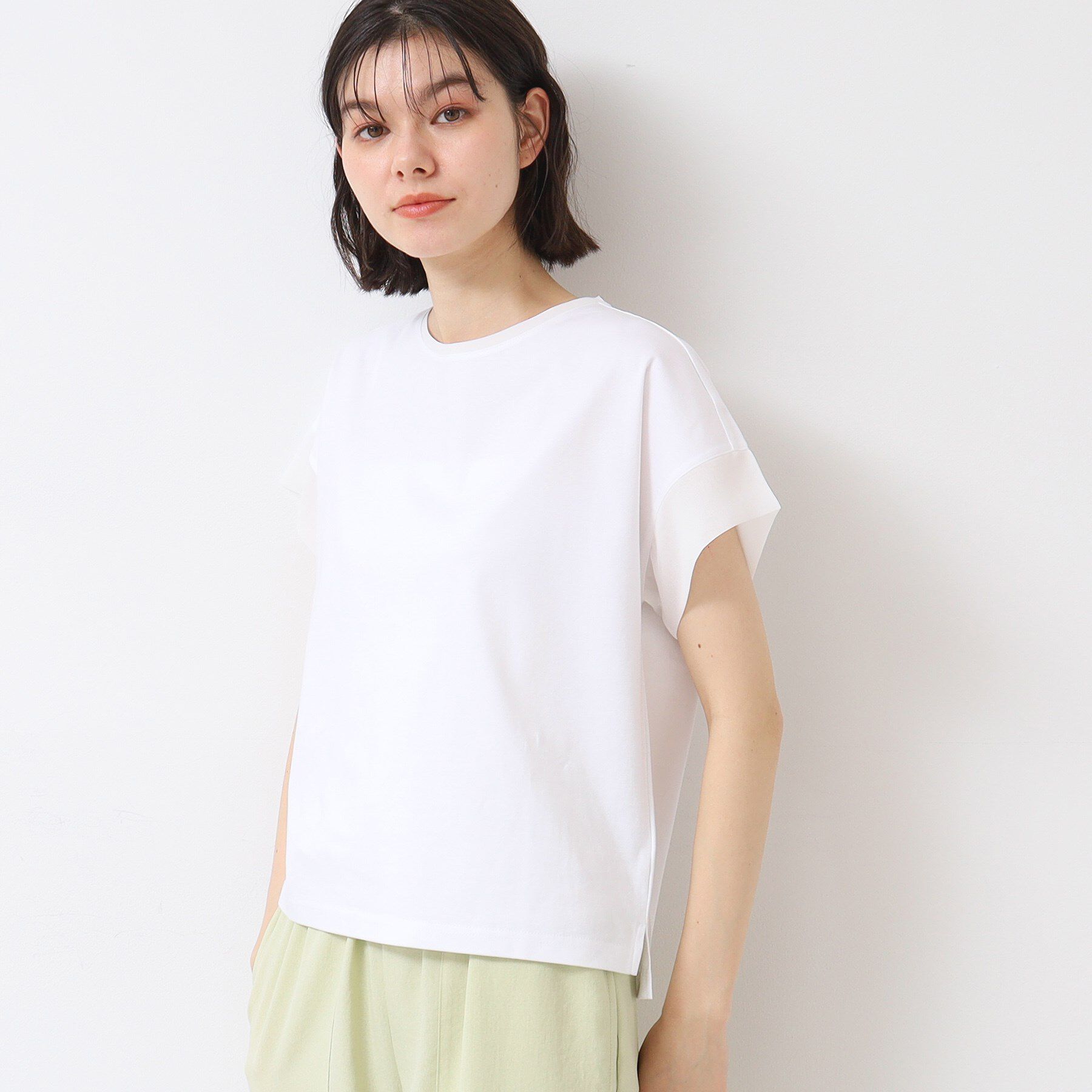 Dessin「【シリーズ累計8万枚！選べる5サイズ/6色展開/洗える】美光沢カットソー【オンにもオフにもちょうどい」|Tシャツ・カットソー|