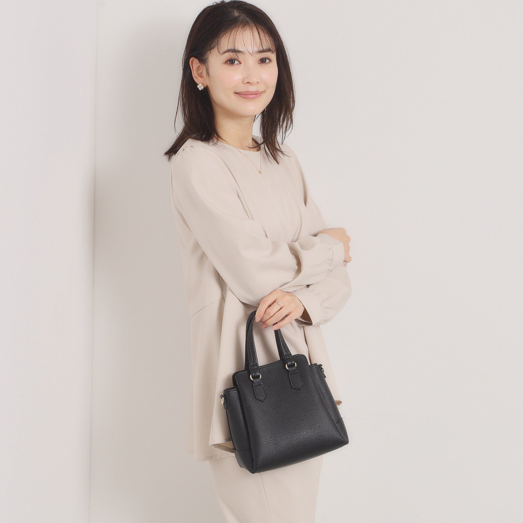 ITS&rsquo;DEMO「＜楽もち＞軽量PU三層2WAYトート」|ハンドバッグ|