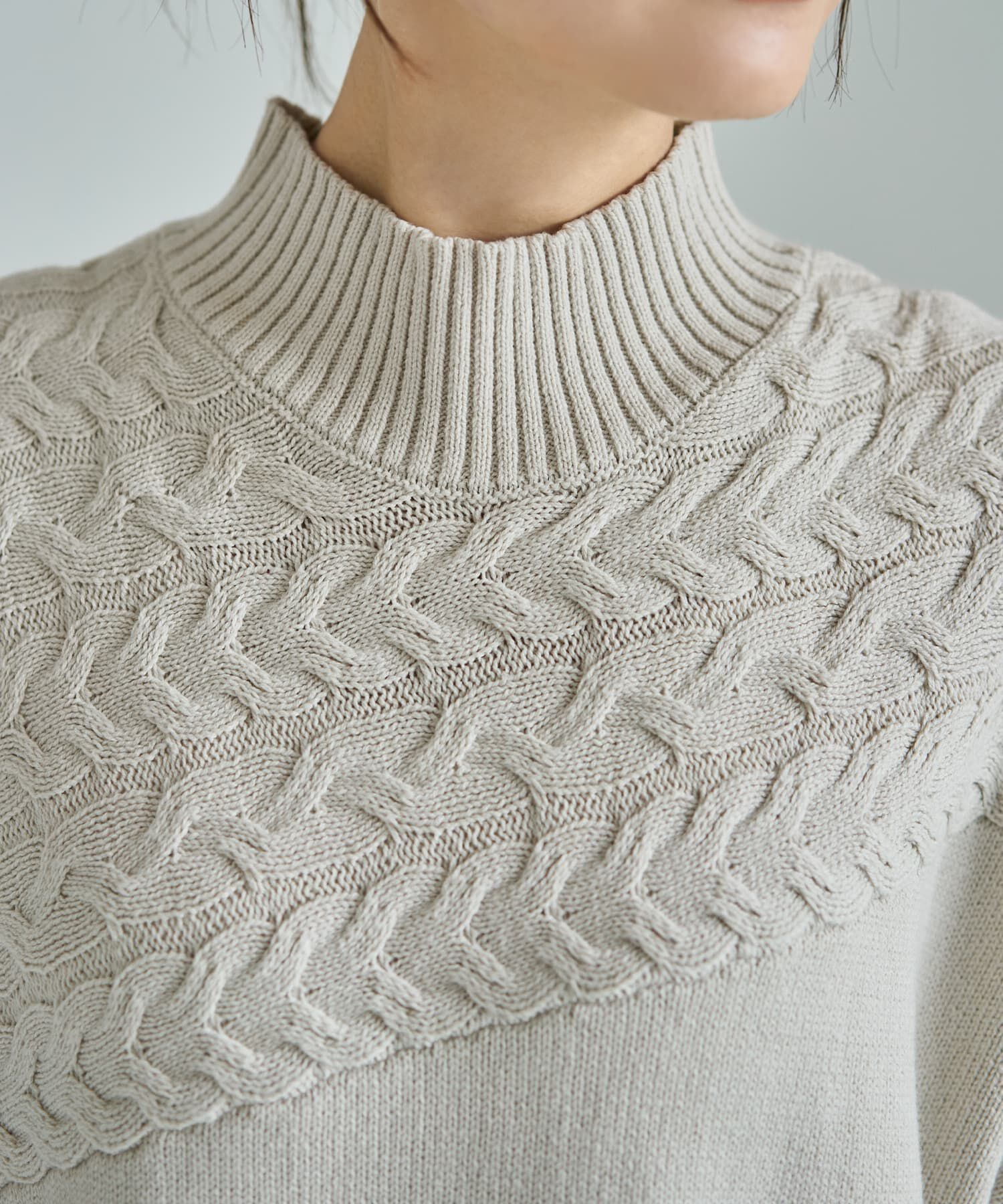 「ケーブル編み切替スタンドネックニット」|ニット・セーター|
