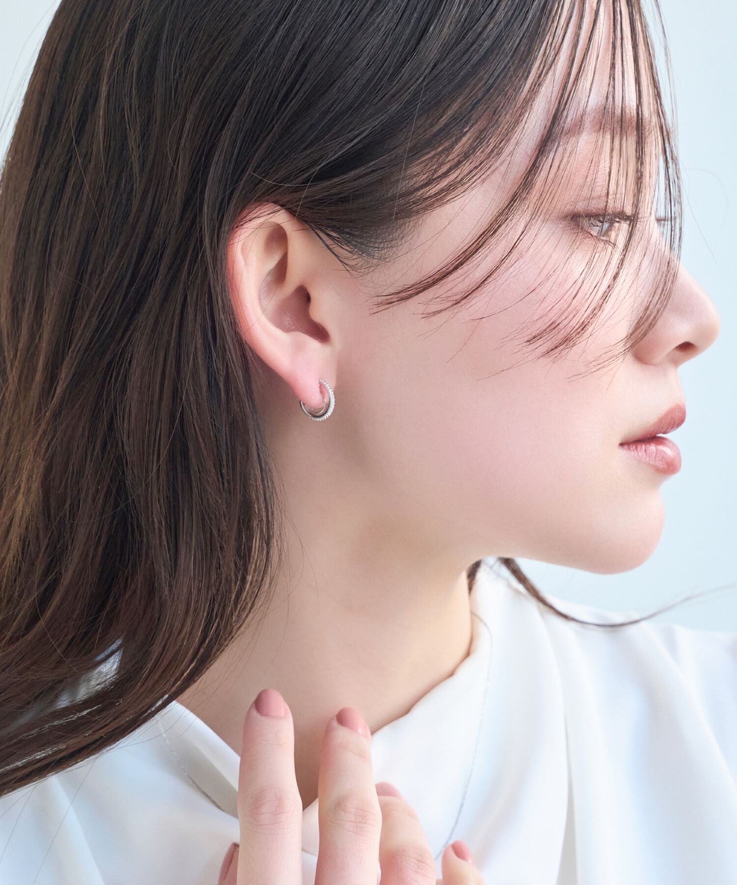 Phoebe「【金属アレルギー対応/痛くないシリーズ】グリッターメタルライトフィットイヤリング　シルバー」|イヤリング|