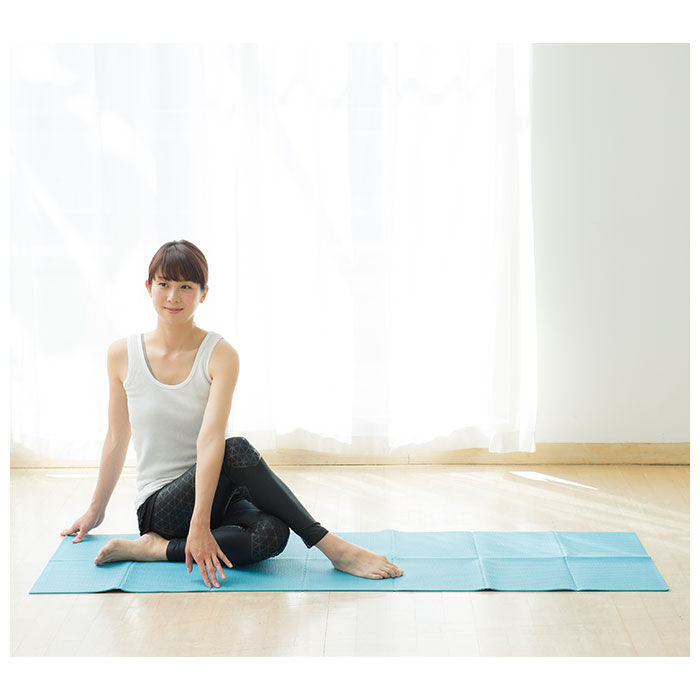 BACKYARD FAMILY「ヨガマット 折りたたみ 通販 折り畳み たためるヨガマット tone トーン マット フィットネス」|その他|