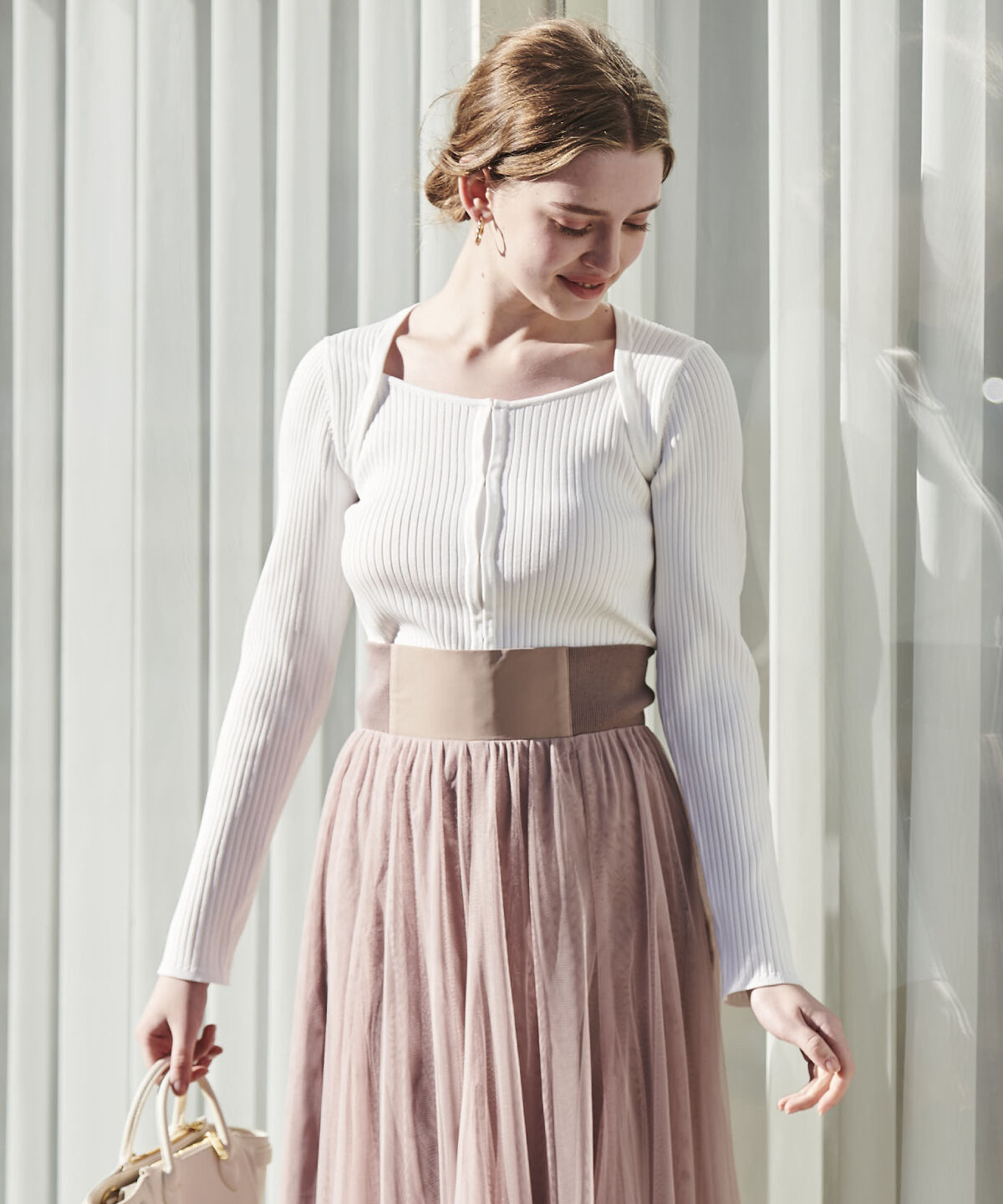 アンドクチュール「フロントホックビスチェライクプルオーバー」|ニット・セーター|