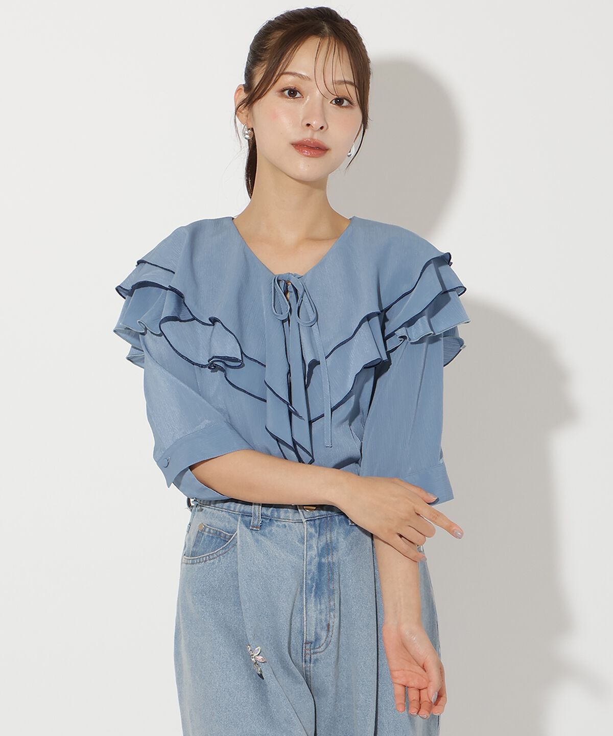 アンドクチュール「ラッフルハーフスリーブブラウス」|シャツ・ブラウス|ダークブルー