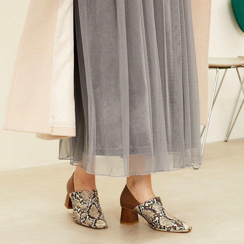 ORiental TRaffic「【トレンド】ウッドヒール甲深パンプス/31311 パンプス 人気 カジュアル ヒール5.5cm シンプル」|パンプス|