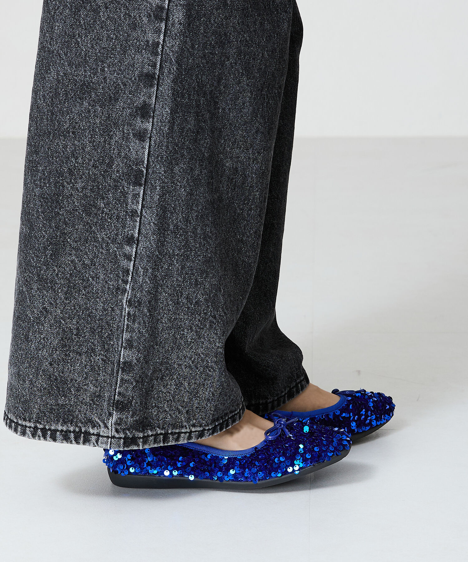 ORiental TRaffic「【跳べるパンプス/シリーズ累計１５０万足突破】スパンコール スクエアトゥ バレエシューズ R-3216」|パンプス|