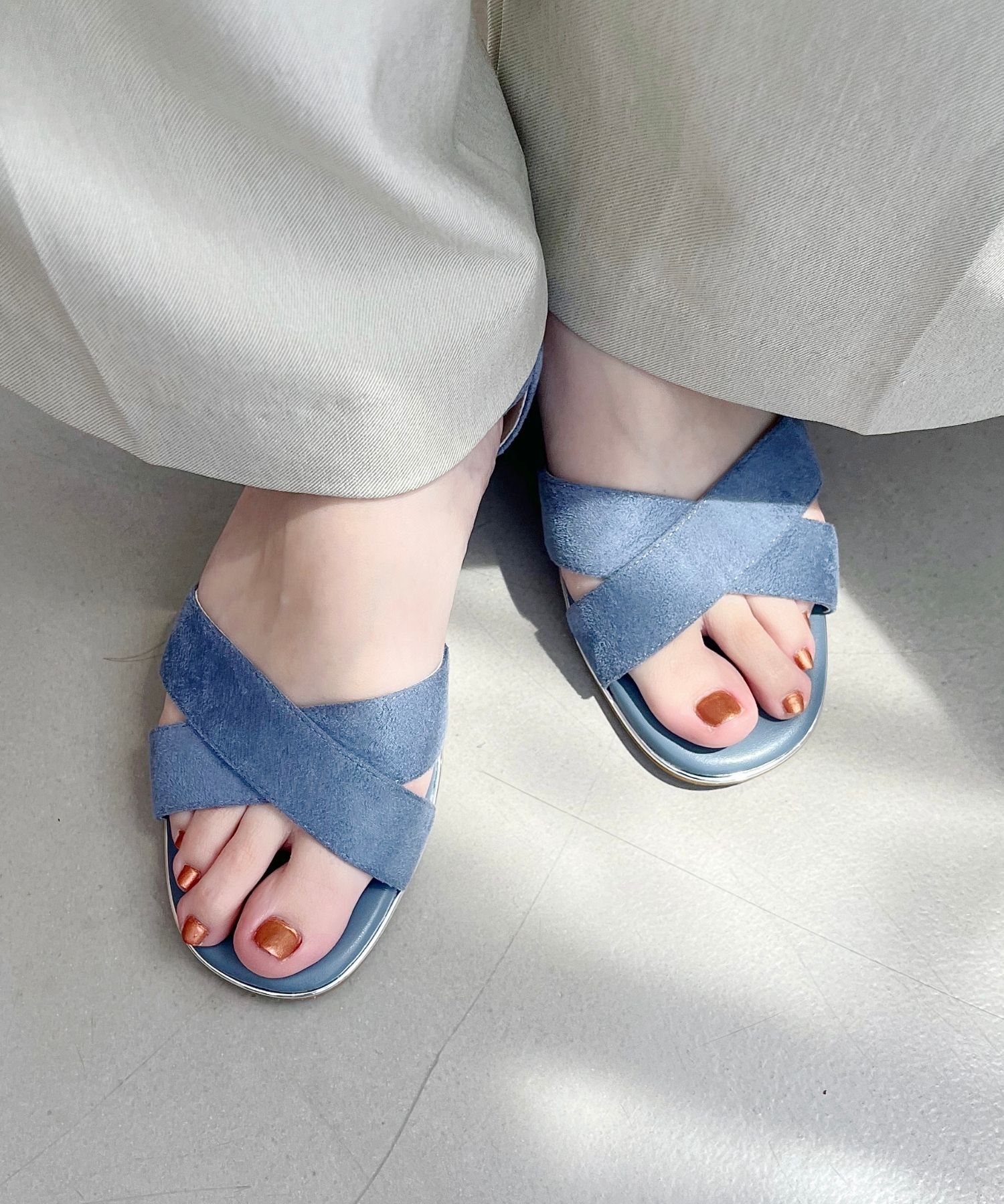 ORiental TRaffic「【WEB限定】クロスストラップメタリックラインサンダル/55201 サンダル トレンド 人気」|サンダル|