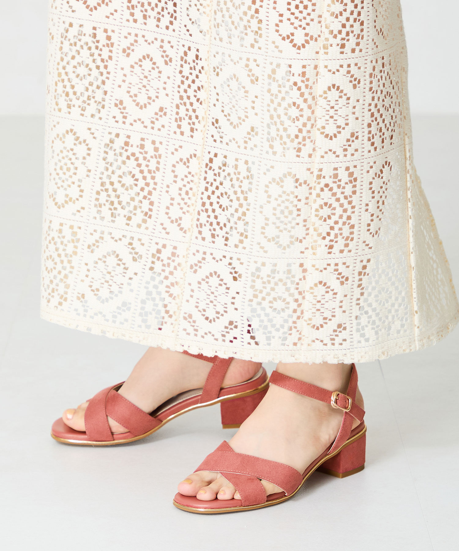 ORiental TRaffic「【WEB限定】クロスストラップメタリックラインサンダル/55201 サンダル トレンド 人気」|サンダル|