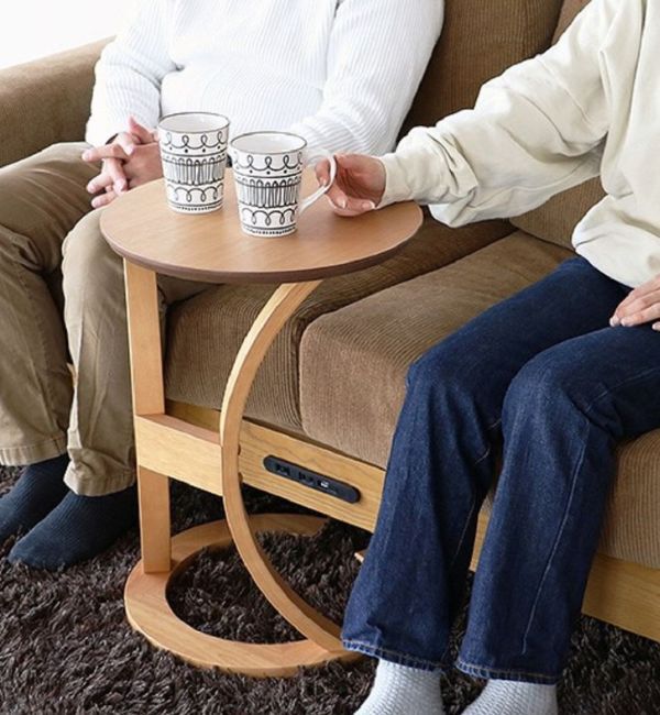 B-COMPANY「手元近くまで寄せられる　LOTUSサイドテーブル」|ステーショナリー|