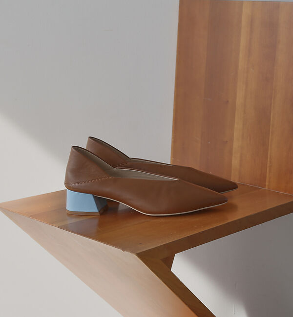 AU BANNISTER「カラーヒールポインテッド パンプス」|パンプス|