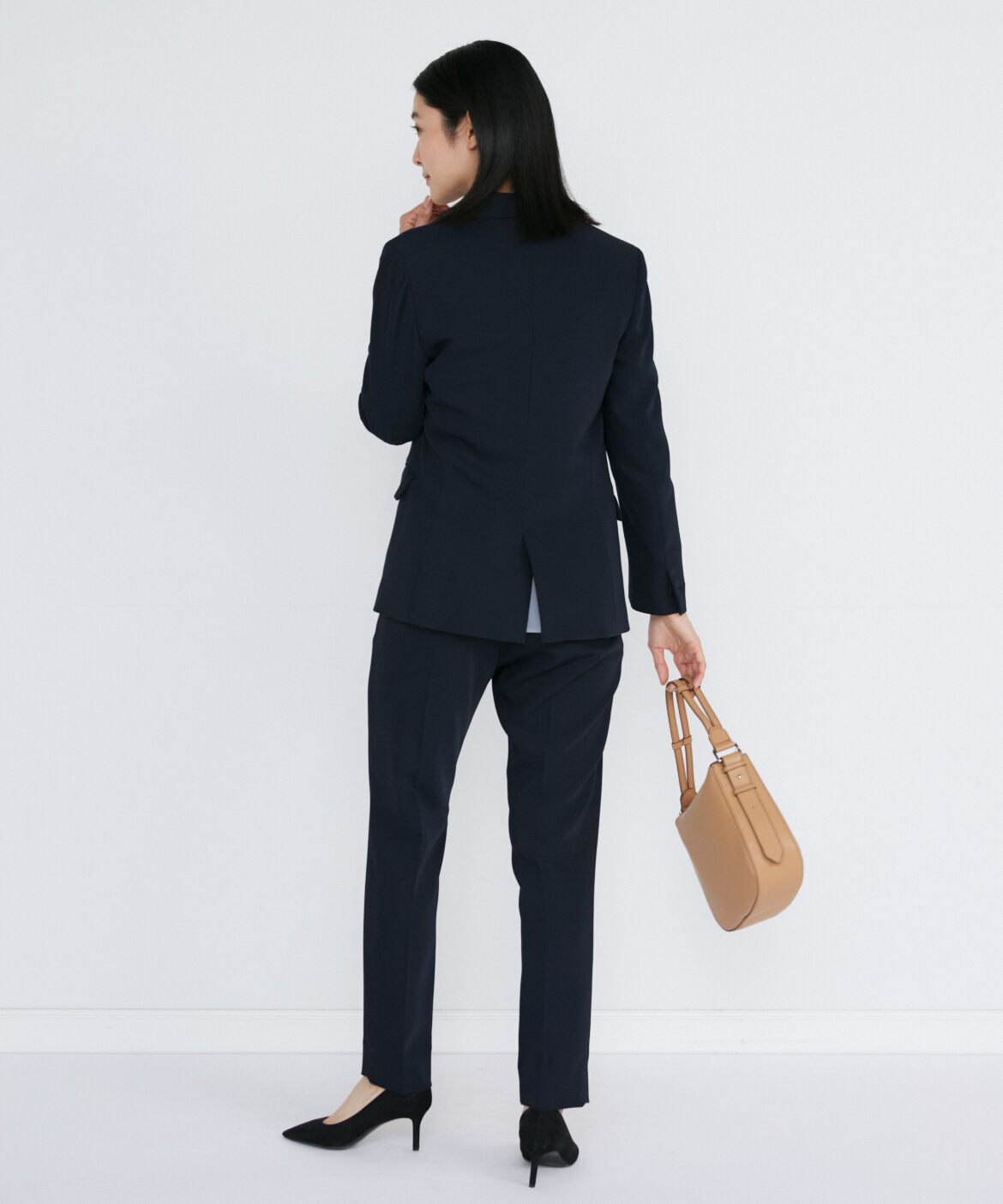 INED「《大きいサイズ》テーパードパンツ」|スラックス|