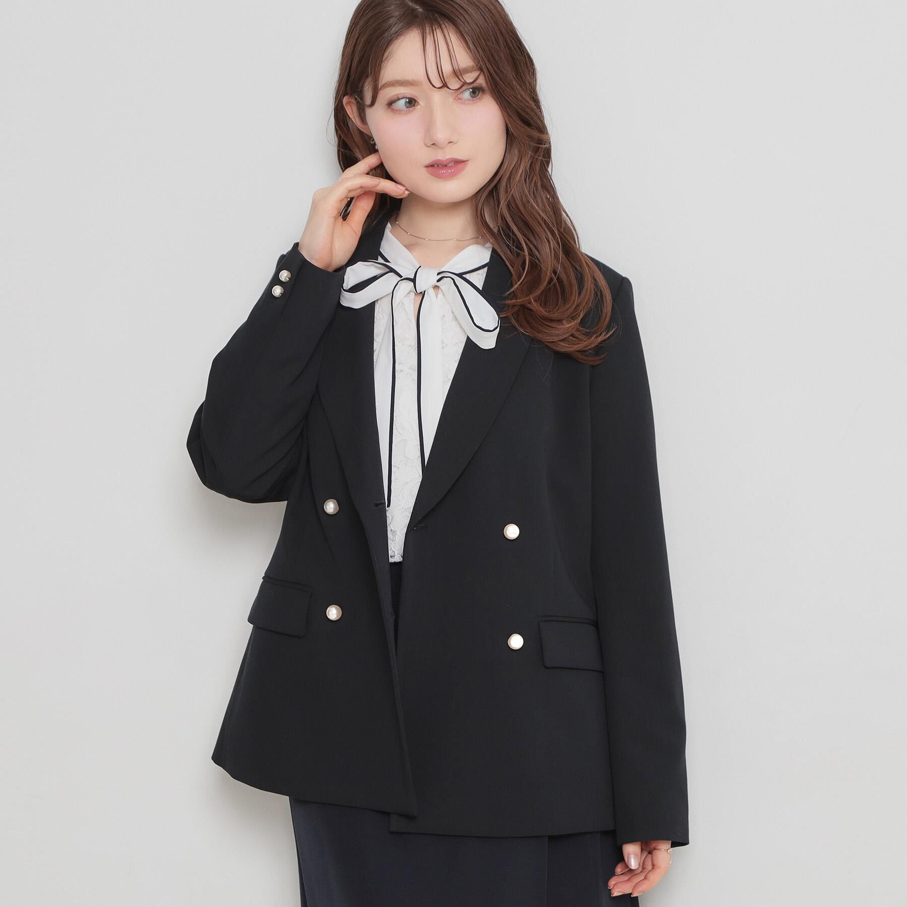 Couture broach「【洗える・通勤】パール調ボタン テーラードジャケット」|テーラードジャケット|