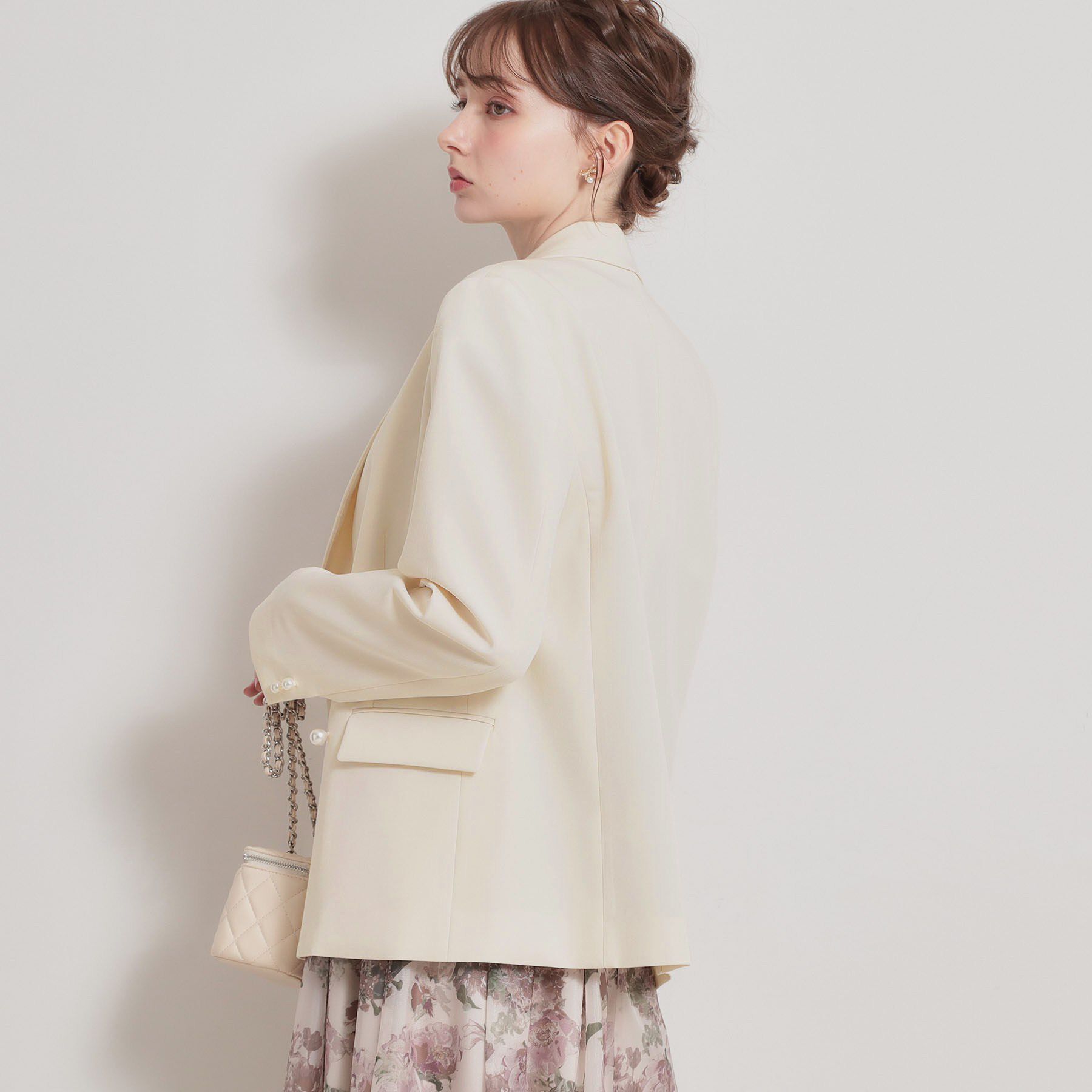 Couture broach「【洗える・通勤】パール調ボタン テーラードジャケット」|テーラードジャケット|