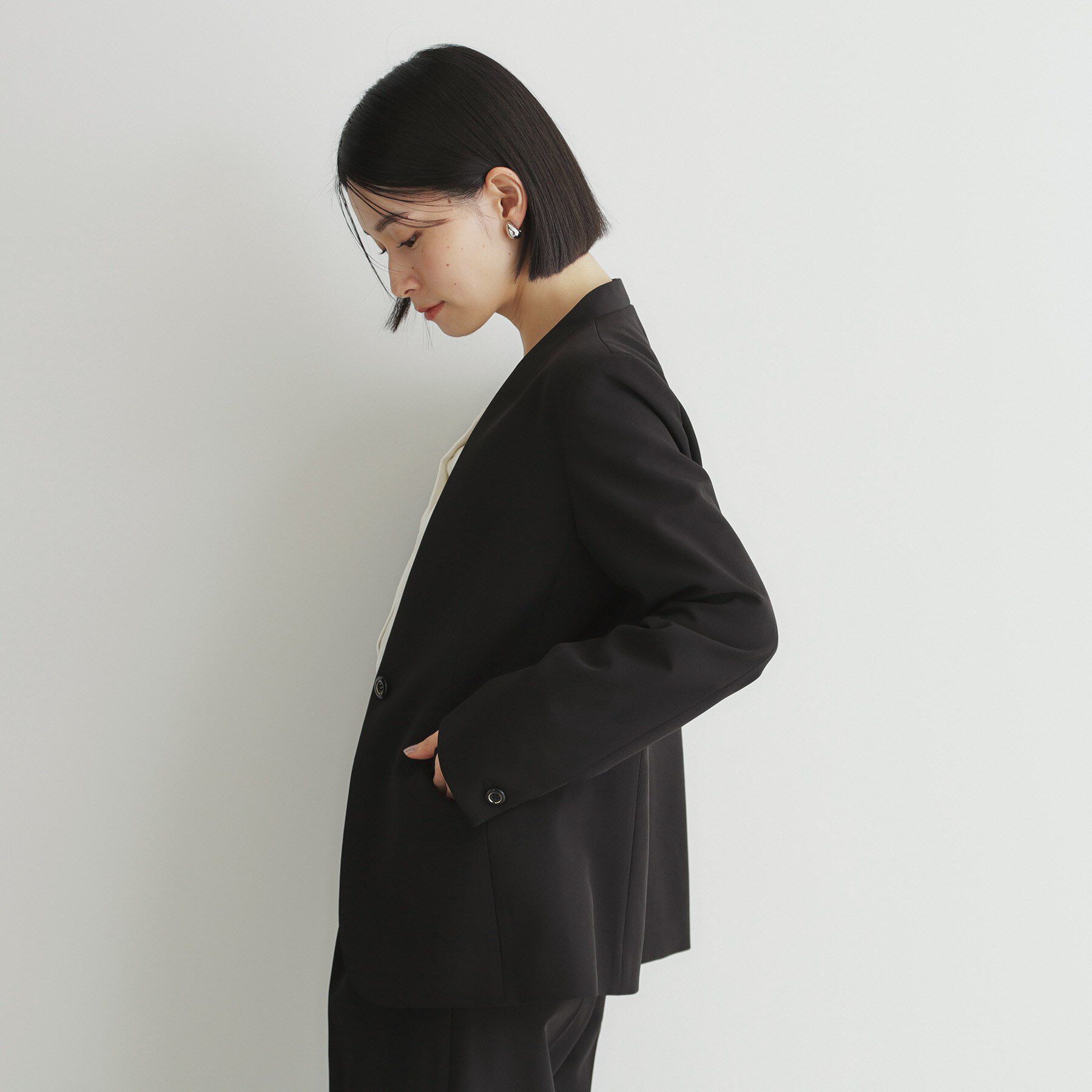 THE SHOP TK「【汚れ防止／シワになりにくい／セレモニー／通勤】ダブルクロスノーカラージャケット／洗える／サスティナ」|ノーカラージャケット|