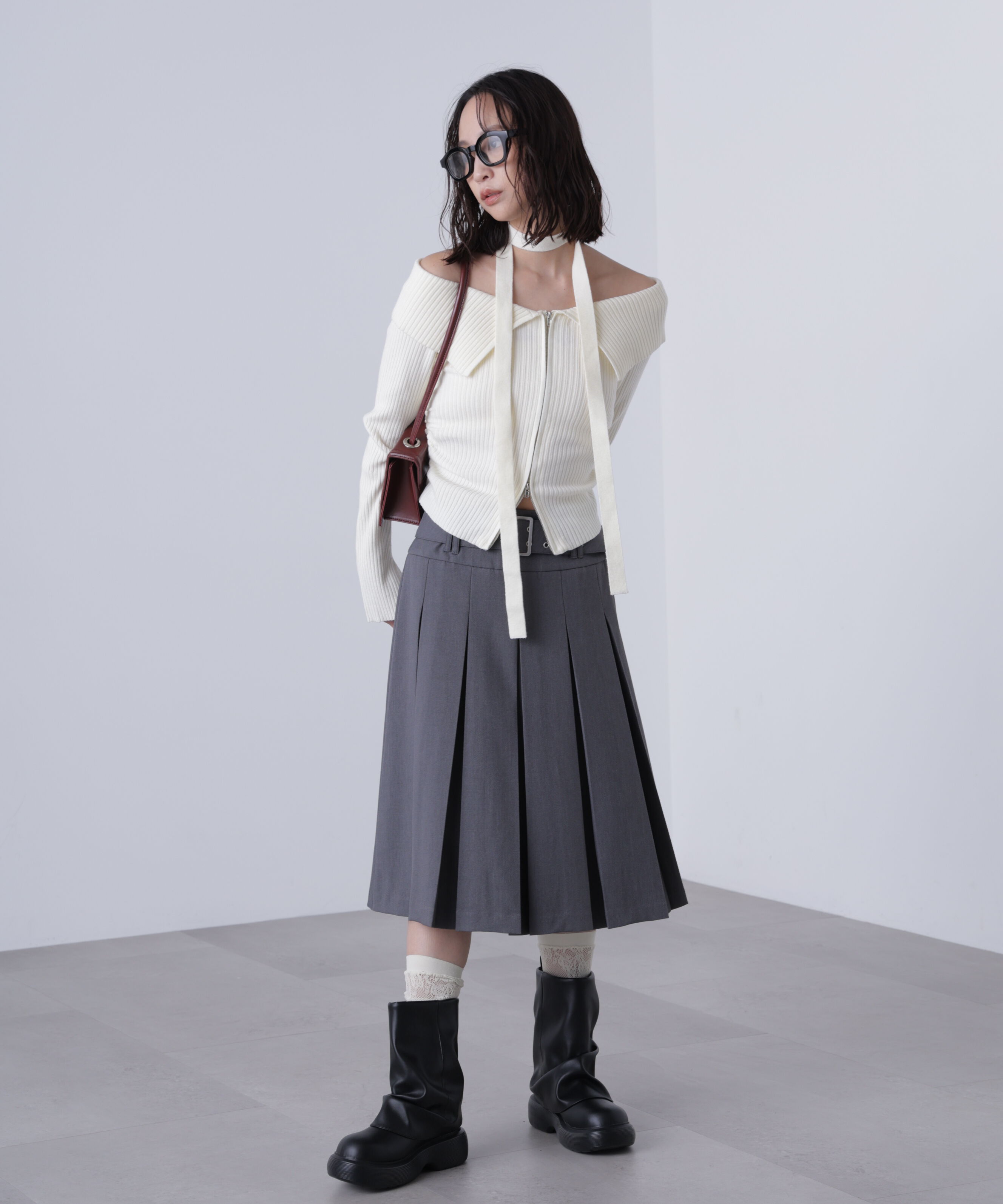  「フロントジップリブ衿オフショルニット」|ニット・セーター|