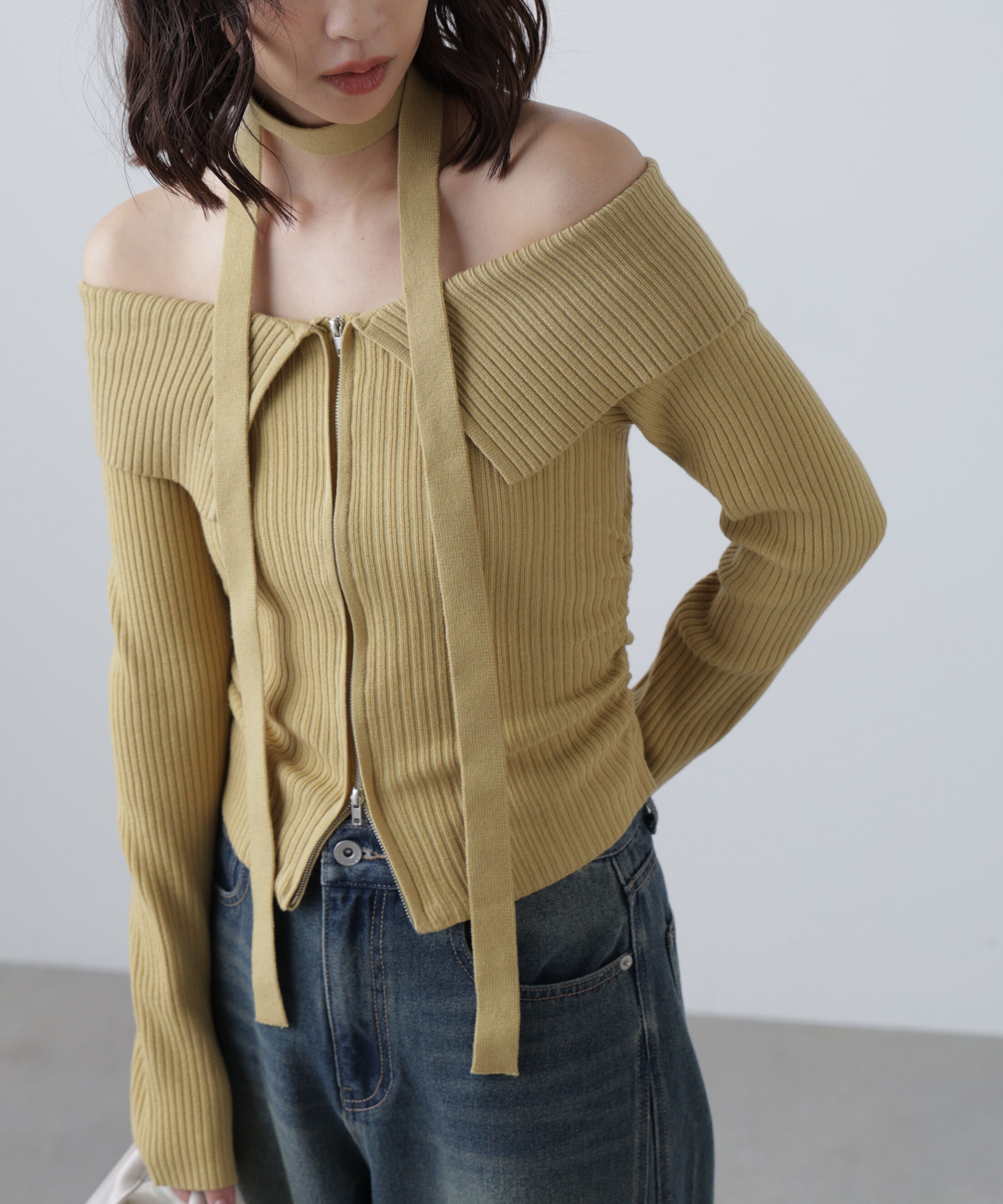  「フロントジップリブ衿オフショルニット」|ニット・セーター|