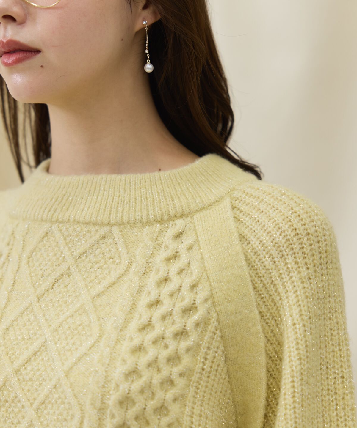 アンドクチュール「ラメケーブルクロップドプルオーバー」|ニット・セーター|