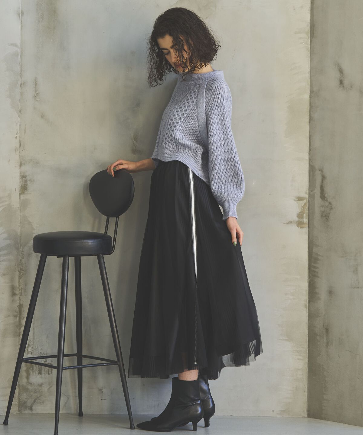 アンドクチュール「ラメケーブルクロップドプルオーバー」|ニット・セーター|