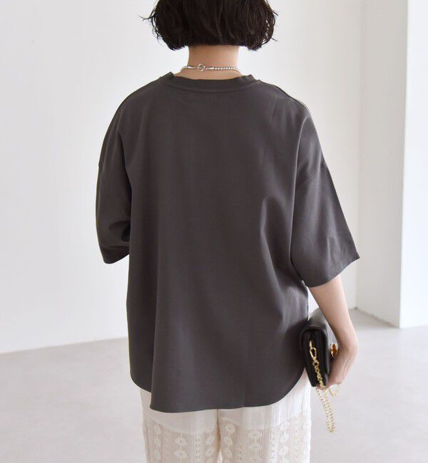 quaranciel「quaranciel:〈接触冷感/汗染み防止加工/洗濯機可能〉ラウンドヘム クルー ビッグ TEE」|Tシャツ・カットソー|