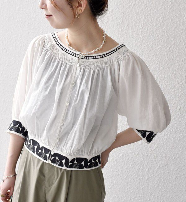 SHIPS any「bon_meur:〈洗濯機可能〉ジオメトリック エンブロイダリー シャーリング ブラウス」|シャツ・ブラウス|