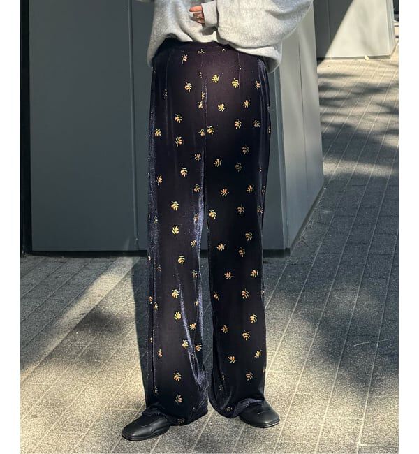 OUTDOOR PRODUCTS Usual Things「追加 刺繍ベロアフレアパンツ」|スラックス|