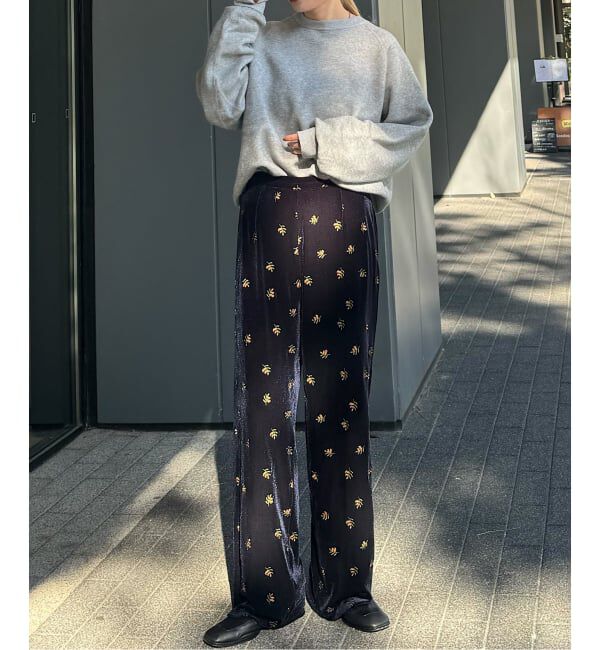 OUTDOOR PRODUCTS Usual Things「追加 刺繍ベロアフレアパンツ」|スラックス|