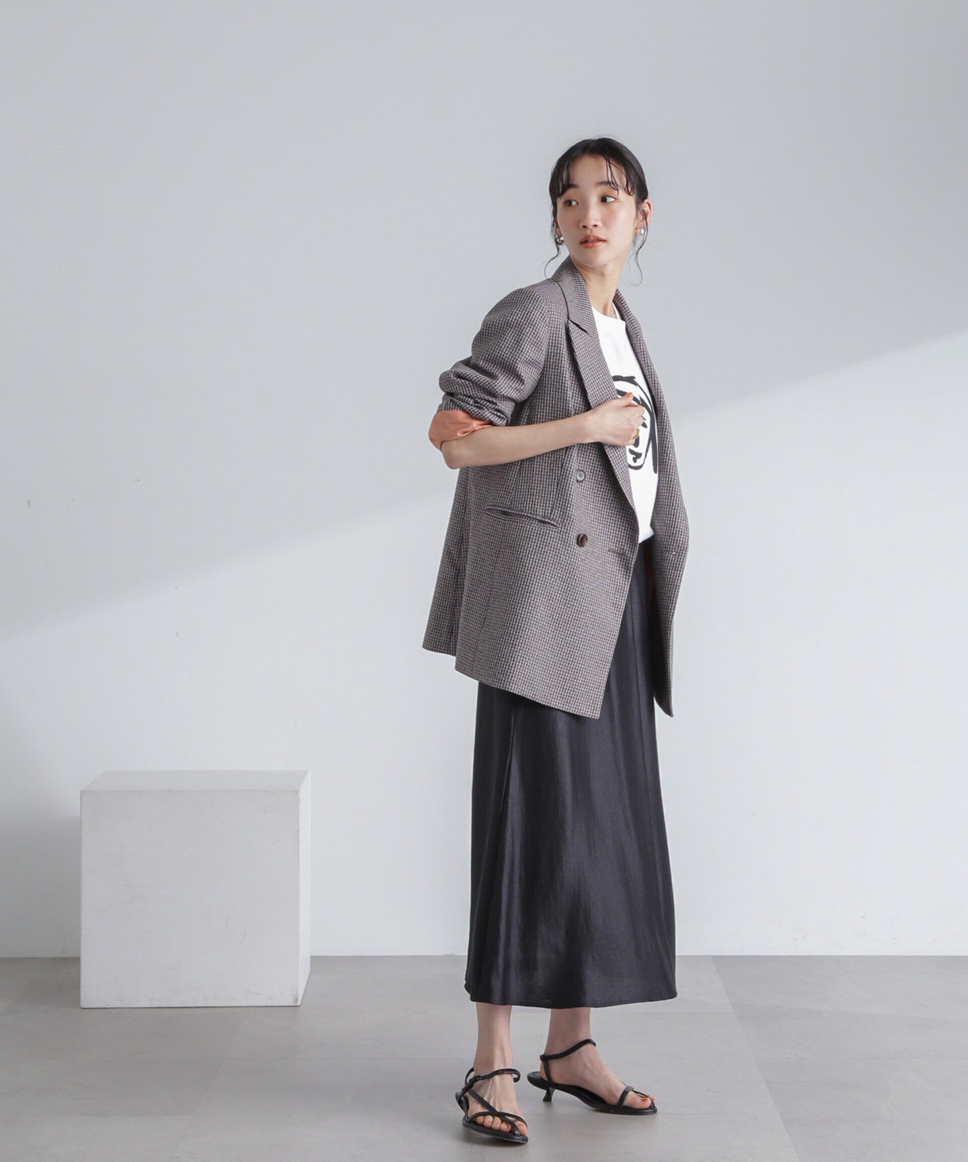 nano･universe「シャイニーサテンロングスカート」|スカート|