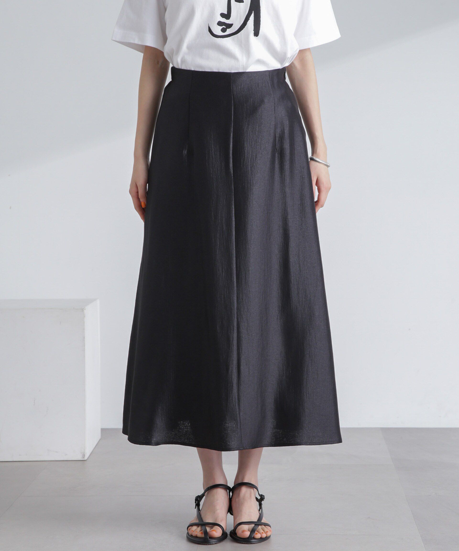nano･universe「シャイニーサテンロングスカート」|スカート|