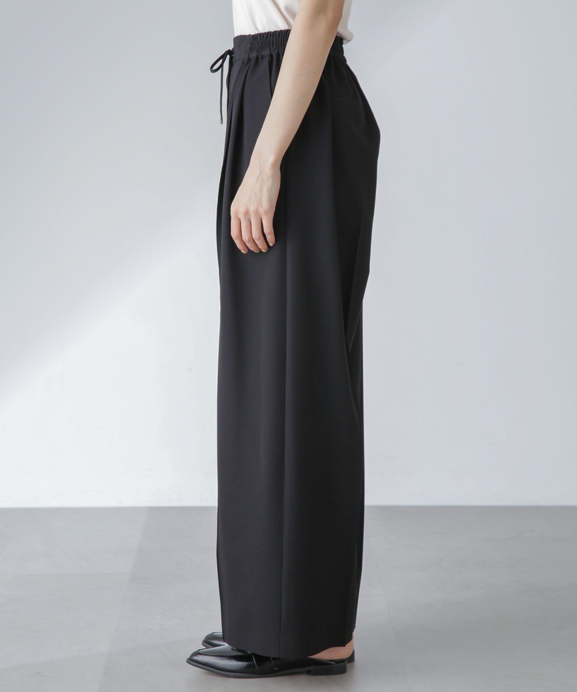 nano･universe「ピンタックイージーワイドパンツ」|チノ|