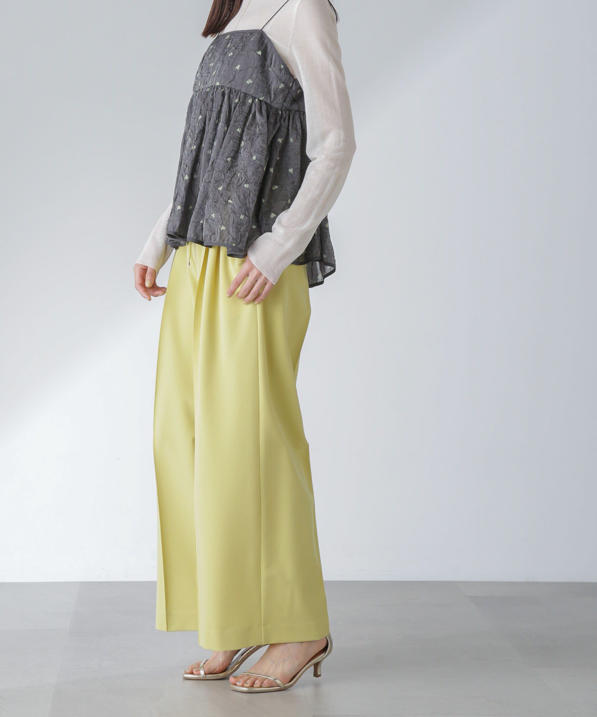 nano･universe「ピンタックイージーワイドパンツ」|チノ|