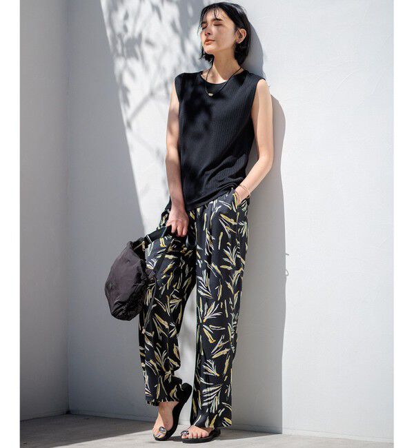 23区「【洗える】スリークボタニカルプリント ドロスト パンツ」|その他|