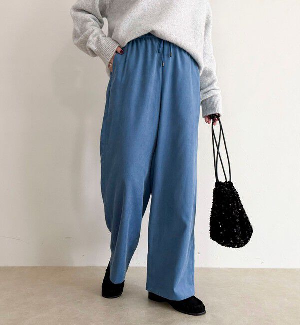 fredy emue「シルキーウォームセミワイドイージーパンツ」|チノ|