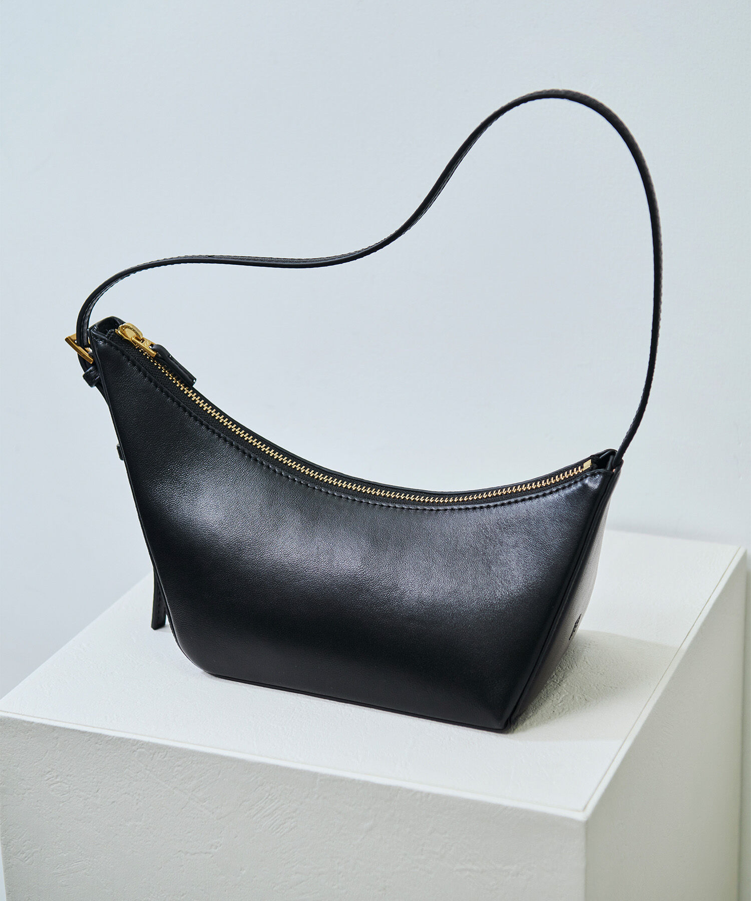 ROPE「アシンメトリーセイルフォルムバッグ」|ハンドバッグ|