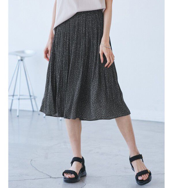 Rope&rsquo;Picnic「【新色追加】着丈が選べるエアリープリーツスカート」|スカート|ブラック系(02)