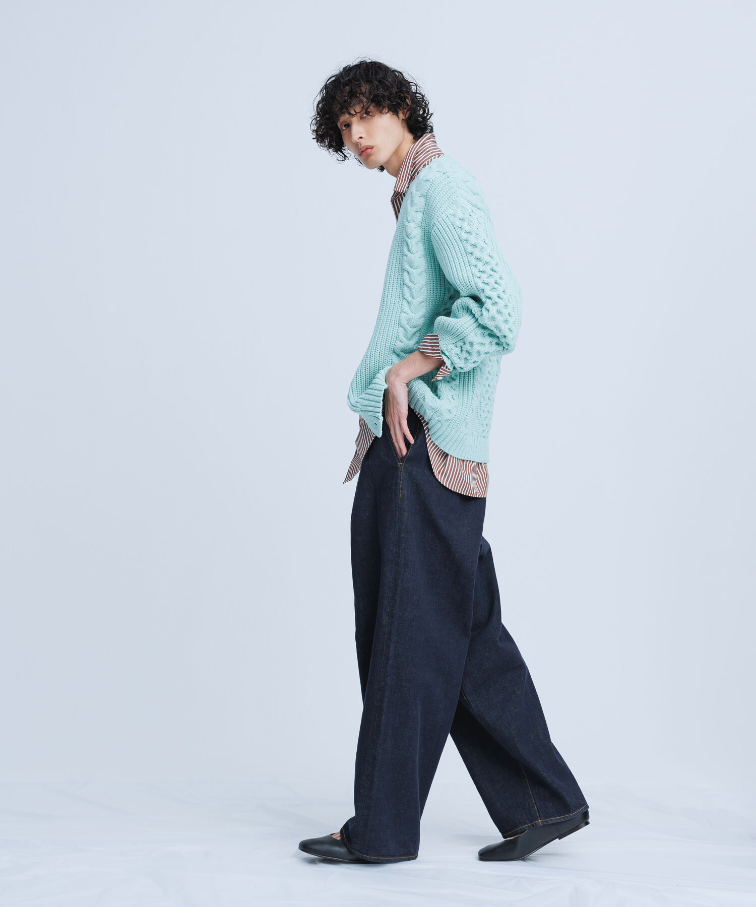 ADAM ET ROPE'「【コットンUSA】デニム 3タック ワイド スラックス / サステナブル / セットアップ対応」|デニム|