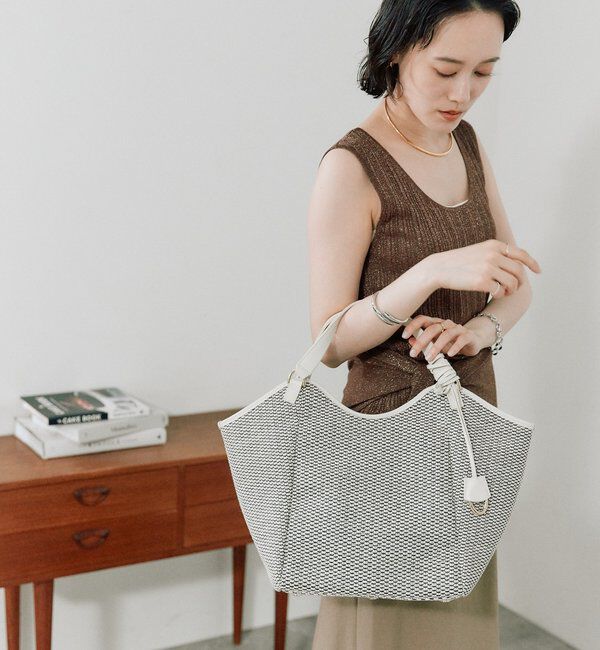  「予約【実用性抜群】レザーパイピングラージトート」|クラッチバッグ|