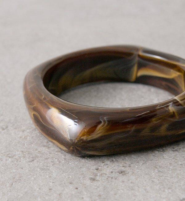  「クリアマーブルスクエアバングル」|ブローチ・コサージュ|