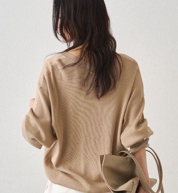  「ディープVニット」|ニット・セーター|