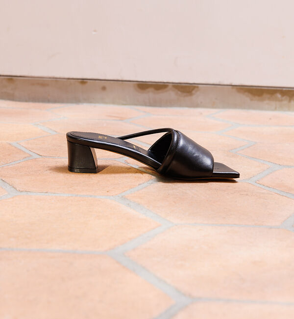 Rouge vif「【HENRI EN VARGO/ヘンリ エン ヴァーゴ】HAZEL ミュールサン」|サンダル|