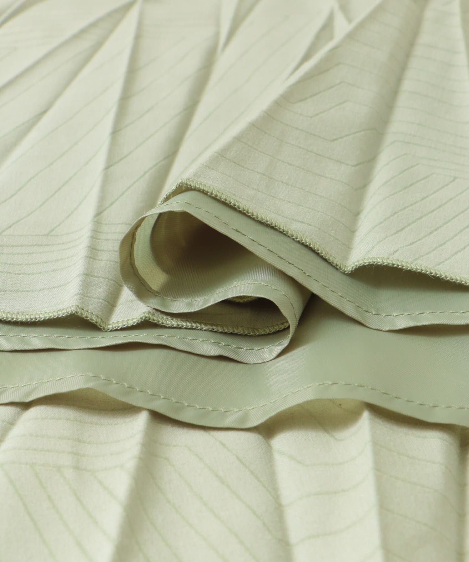 URBAN RESEARCH DOORS「オパール加工変形プリーツスカート」|スカート|