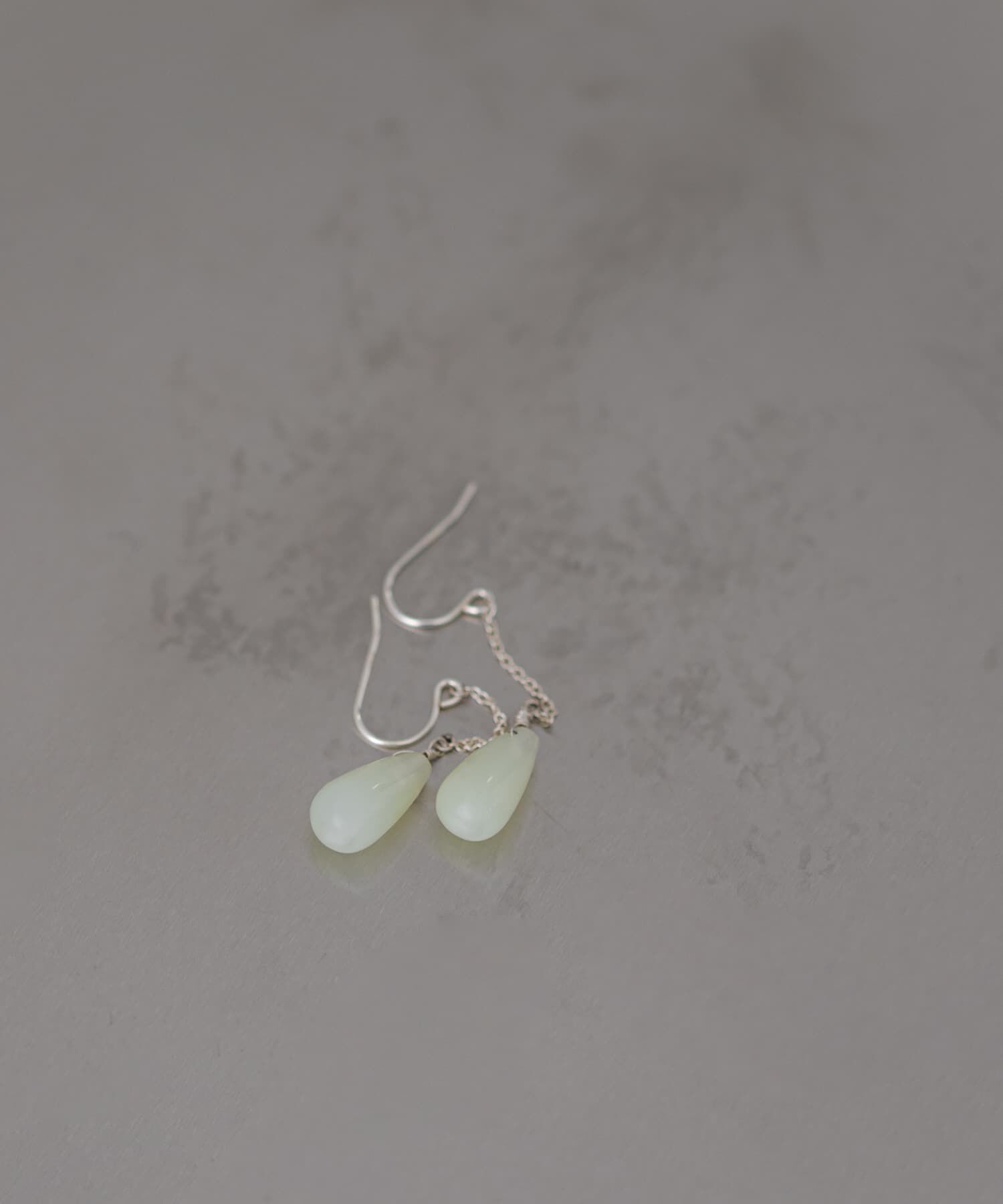 SMELLY「SMELLY so&rsquo;　newjade chain hook pierce」|ピアス|