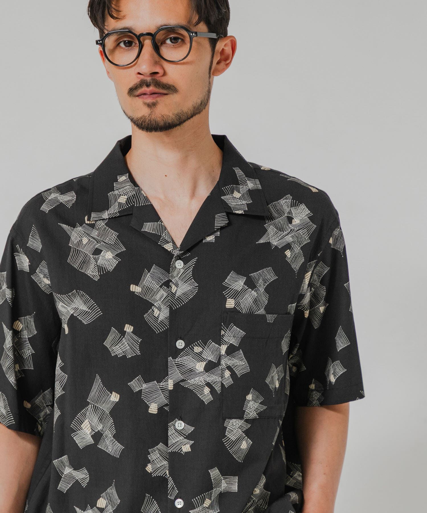 URBAN RESEARCH「LONGCHAMP OPEN COLLAR SHIRTS」|シャツ・ブラウス|