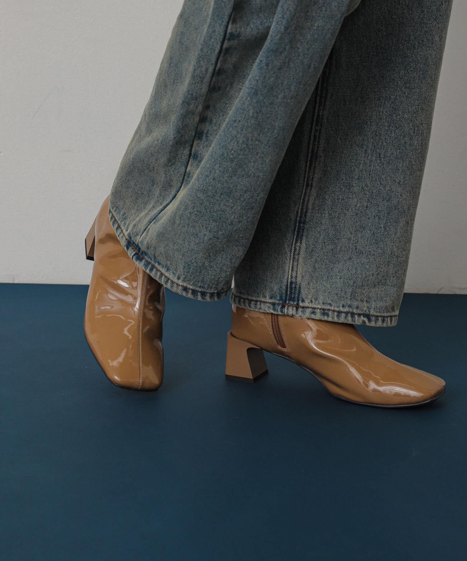 SENSE OF PLACE by URBAN RESEARCH「『抗菌』『消臭』スクエアトゥエナメルブーツ」|ショートブーツ|キャメル