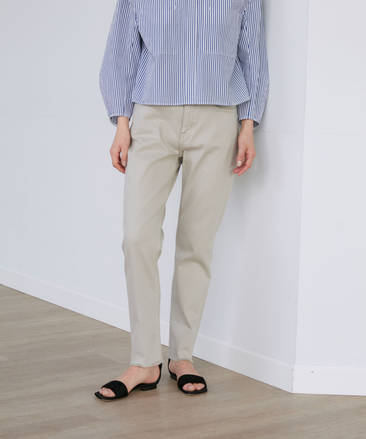 INED「《SUPERIOR CLOSET》H.Salt ミッドライズテーパードデニム《Healthy DENIM》」|デニム|